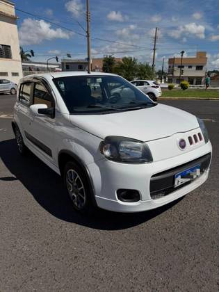 FIAT UNO 1.4 EVO SPORTING 8V FLEX 4P MANUAL FIAT UNO 1.4 EVO SPORTING 8V FLEX 4P MANUAL